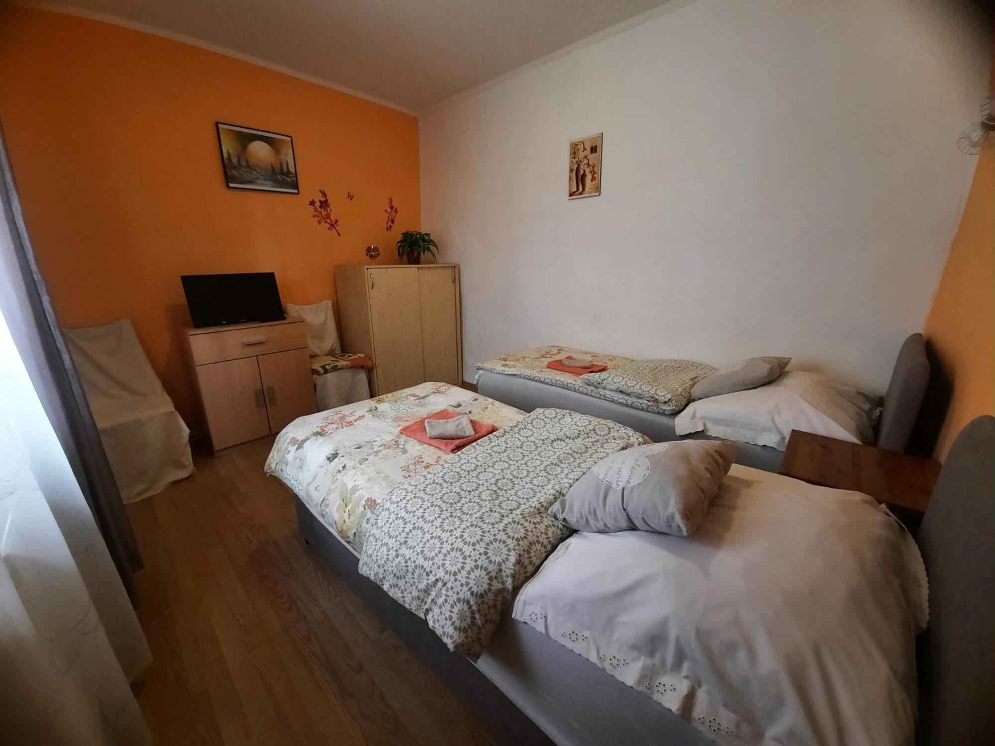 Kis Rigo Vendeghaz Ξενοδοχείο Salgótarján Εξωτερικό φωτογραφία