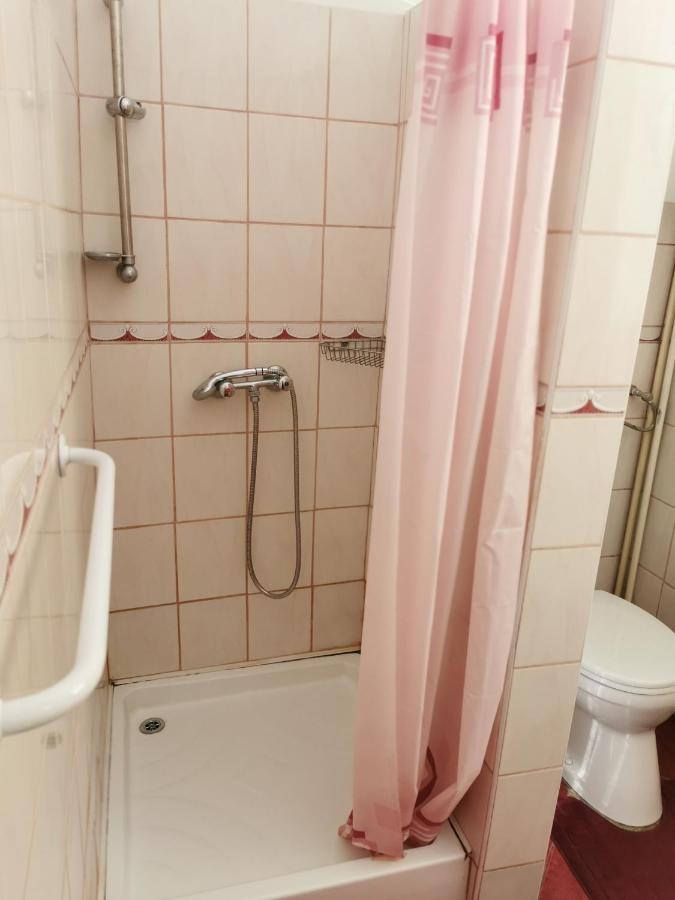 Kis Rigo Vendeghaz Ξενοδοχείο Salgótarján Εξωτερικό φωτογραφία